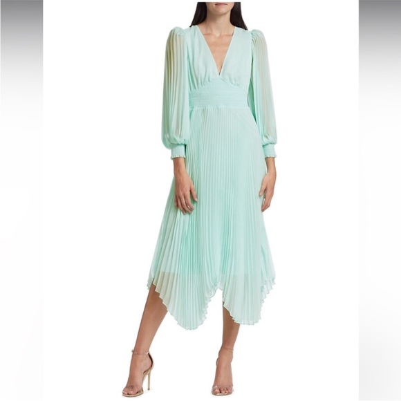 Alice + Olivia Dresses & Skirts - 2 Alice + Olivia Sion Pleated Midi-Dress in Julep blue / green | very good cond